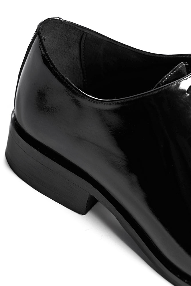 Minimal Gloss Finish Dress Shoes – Black
