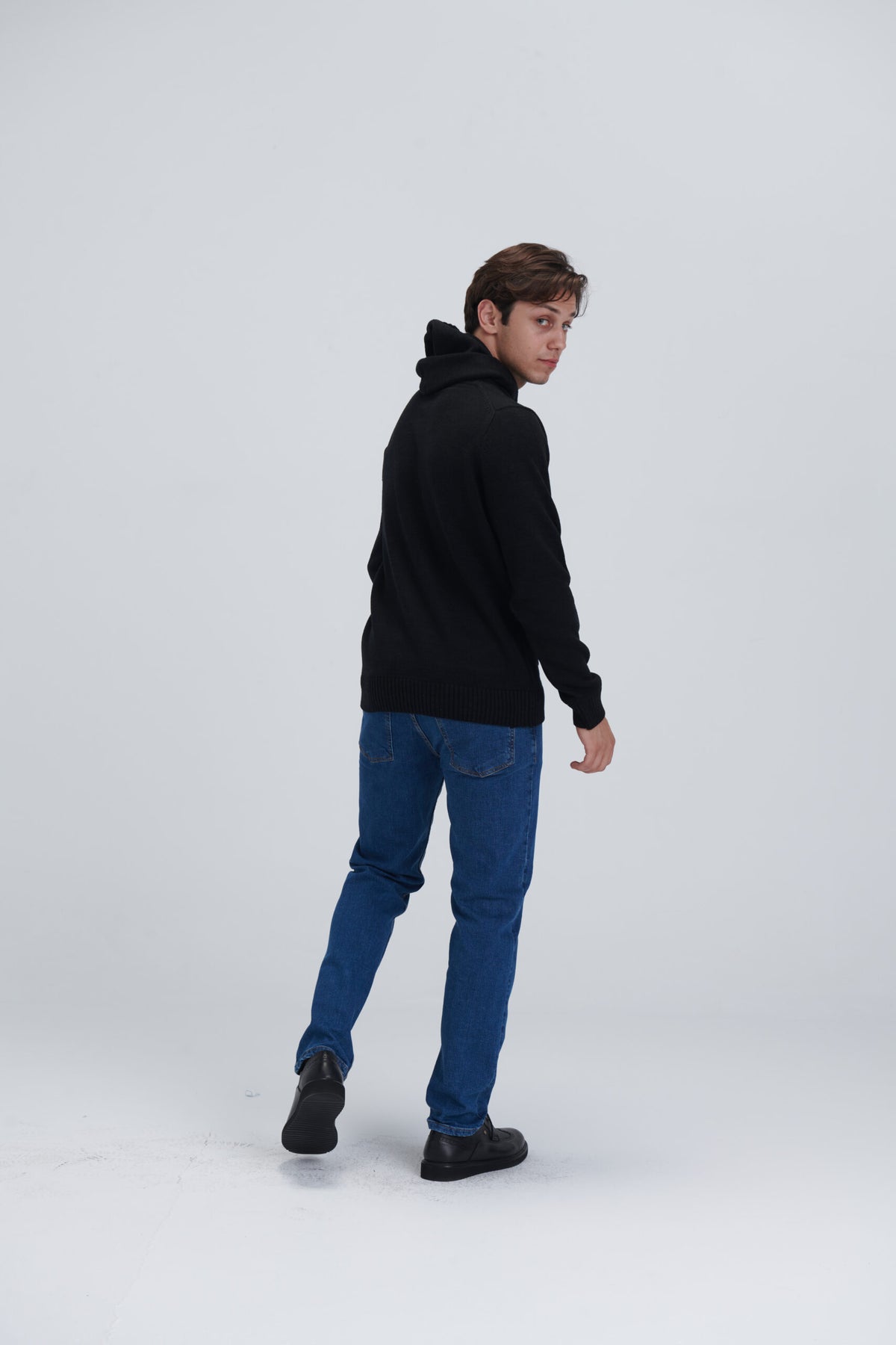Solid Knitted Hoodie – Black