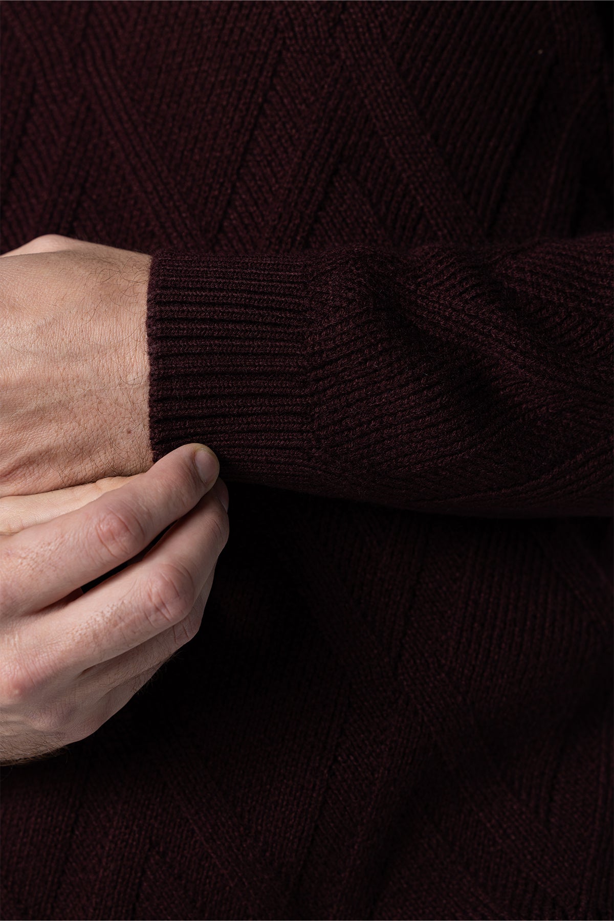 Signature Cellini Pullover – Burgundy – Burgundy – image 8