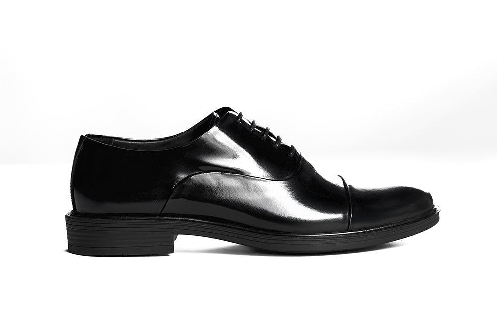 Classic Cap-Toe Dress Shoes – Black