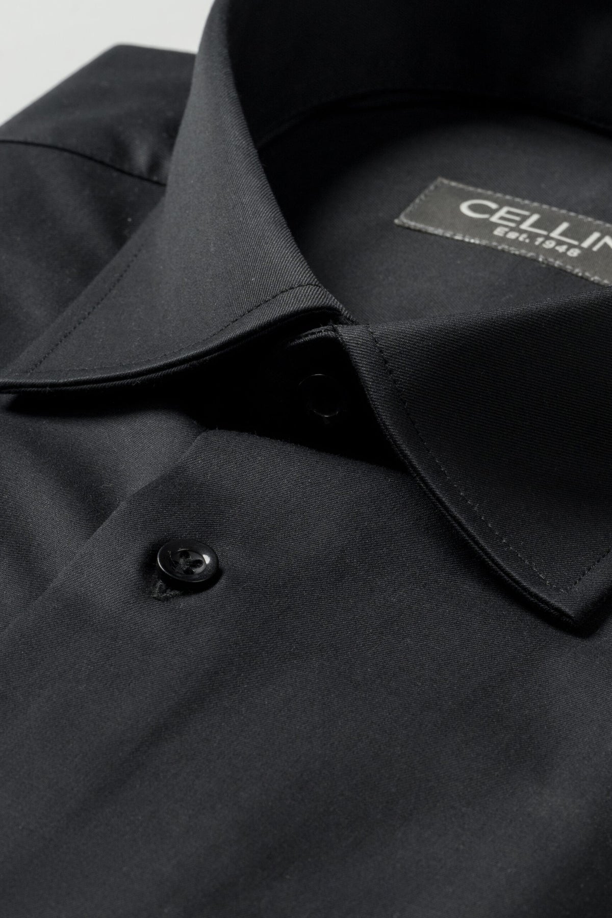 Long Sleeved Classic Shirt – Black