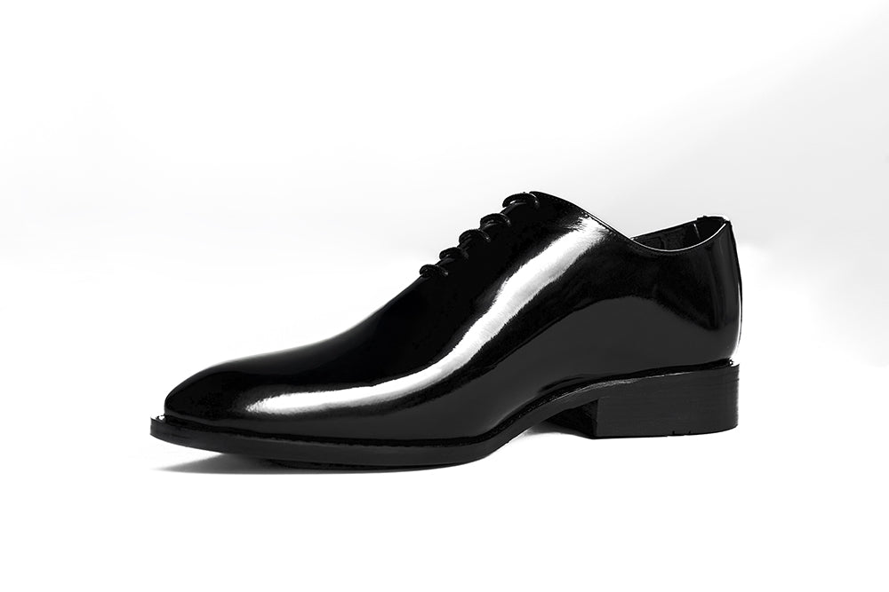 Minimal Gloss Finish Dress Shoes – Black