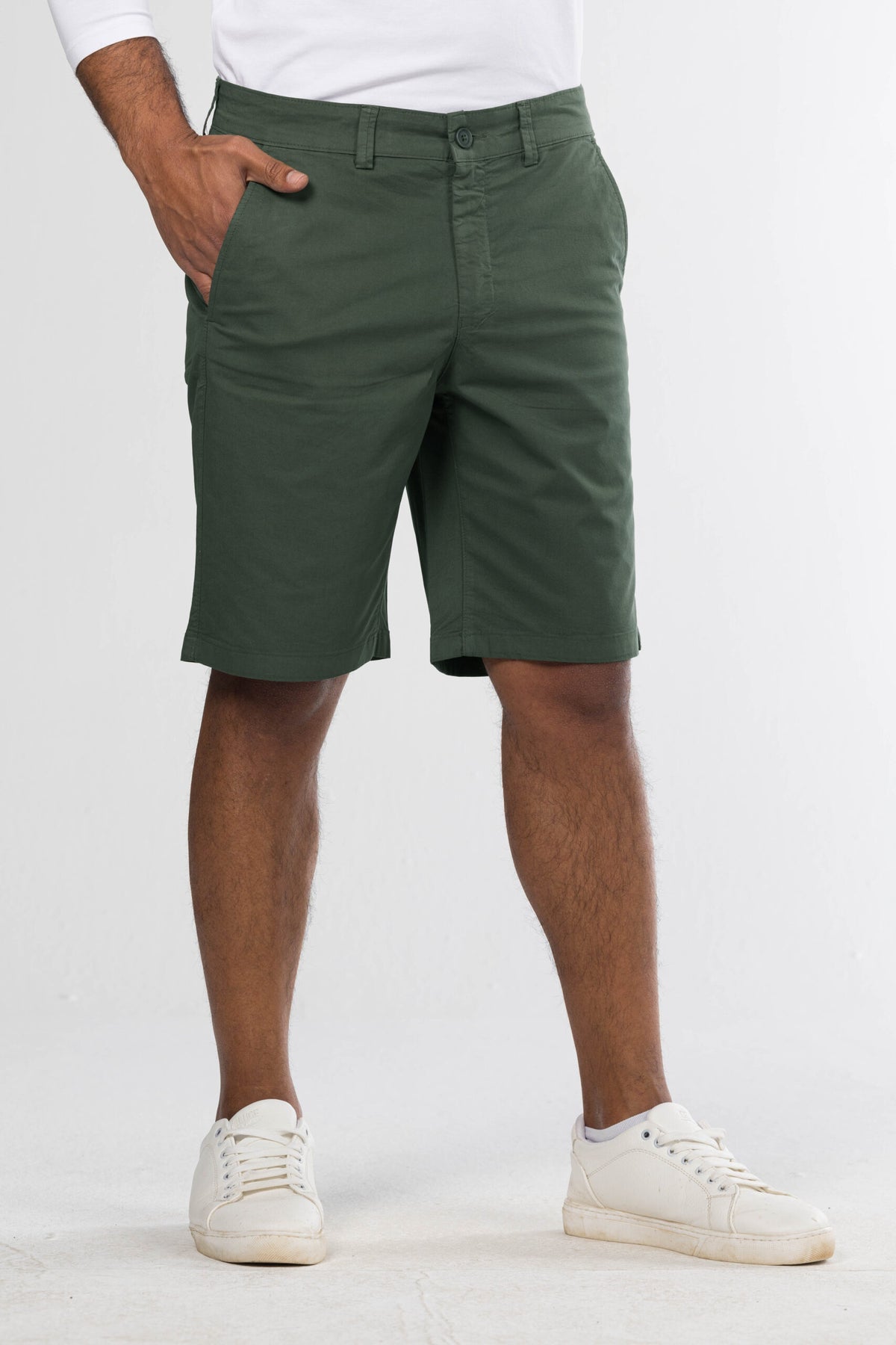 Regular Fit Gabardine Shorts – Dark Green