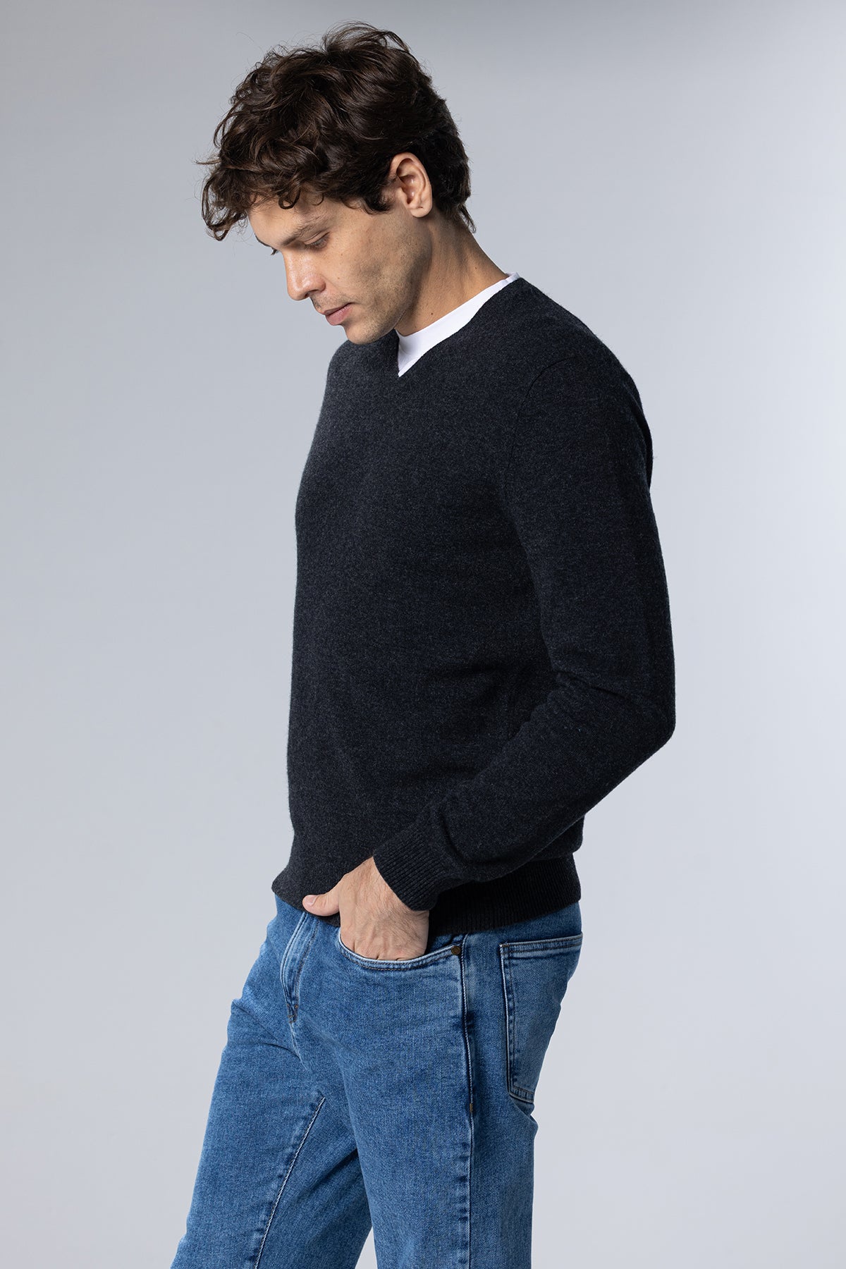 Lambswool-Blend V-Neck Pullover – Dark Grey – Dark Grey – image 5
