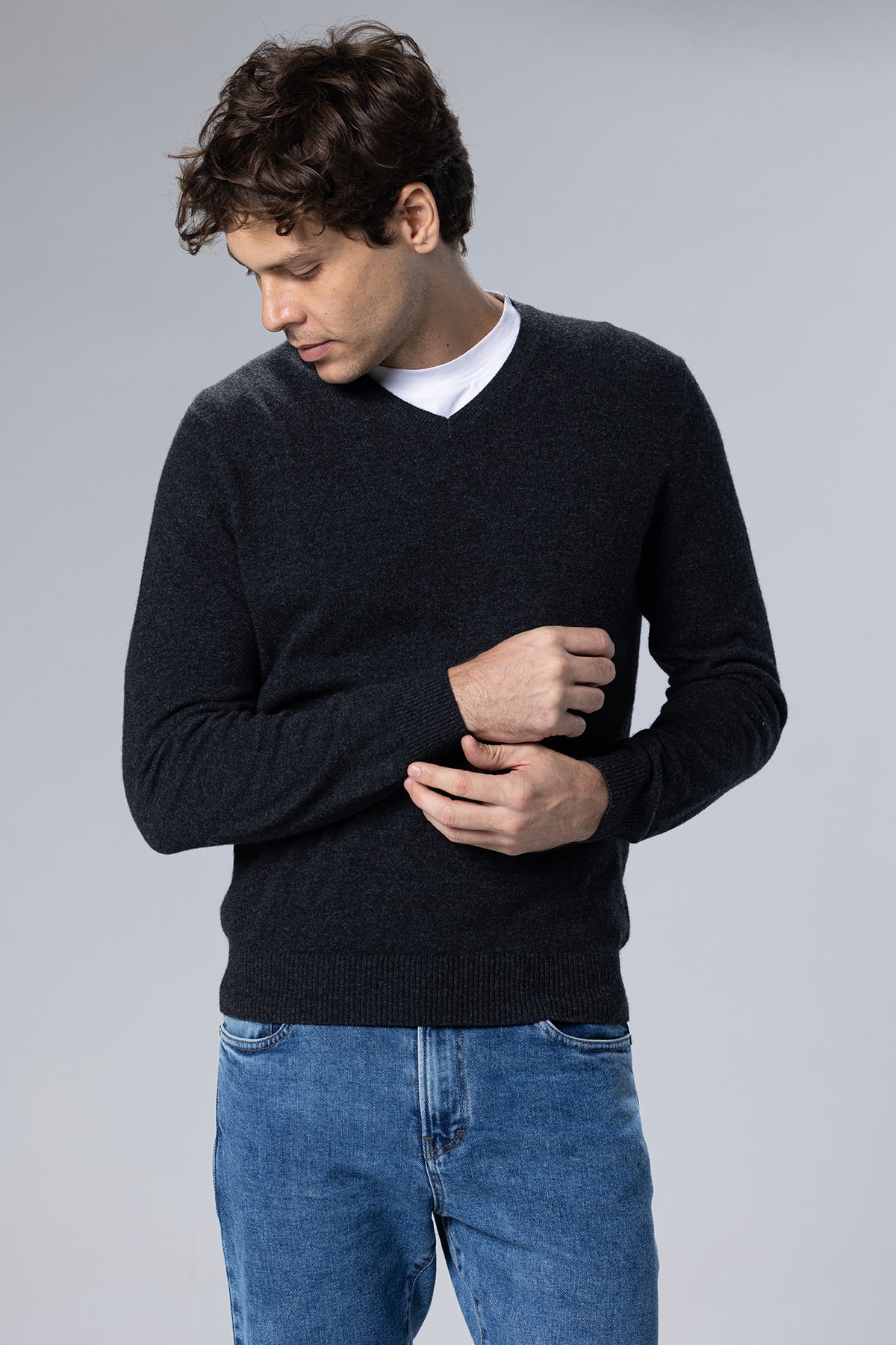 Lambswool-Blend V-Neck Pullover – Dark Grey – Dark Grey – image 6