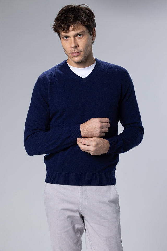 Lambswool-Blend V-Neck Pullover – Navy